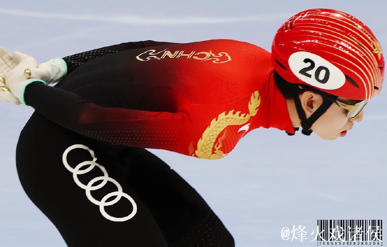 武绍桐卡尔加里单板滑雪世界杯勇夺银牌